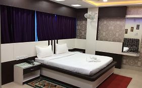 Oyo 33022 Hotel Central Park